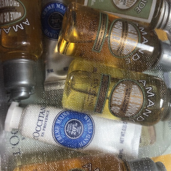 NWT in box 10 piece L Occitane En Provence set to soften, hydrate and smooth - Picture 5 of 5